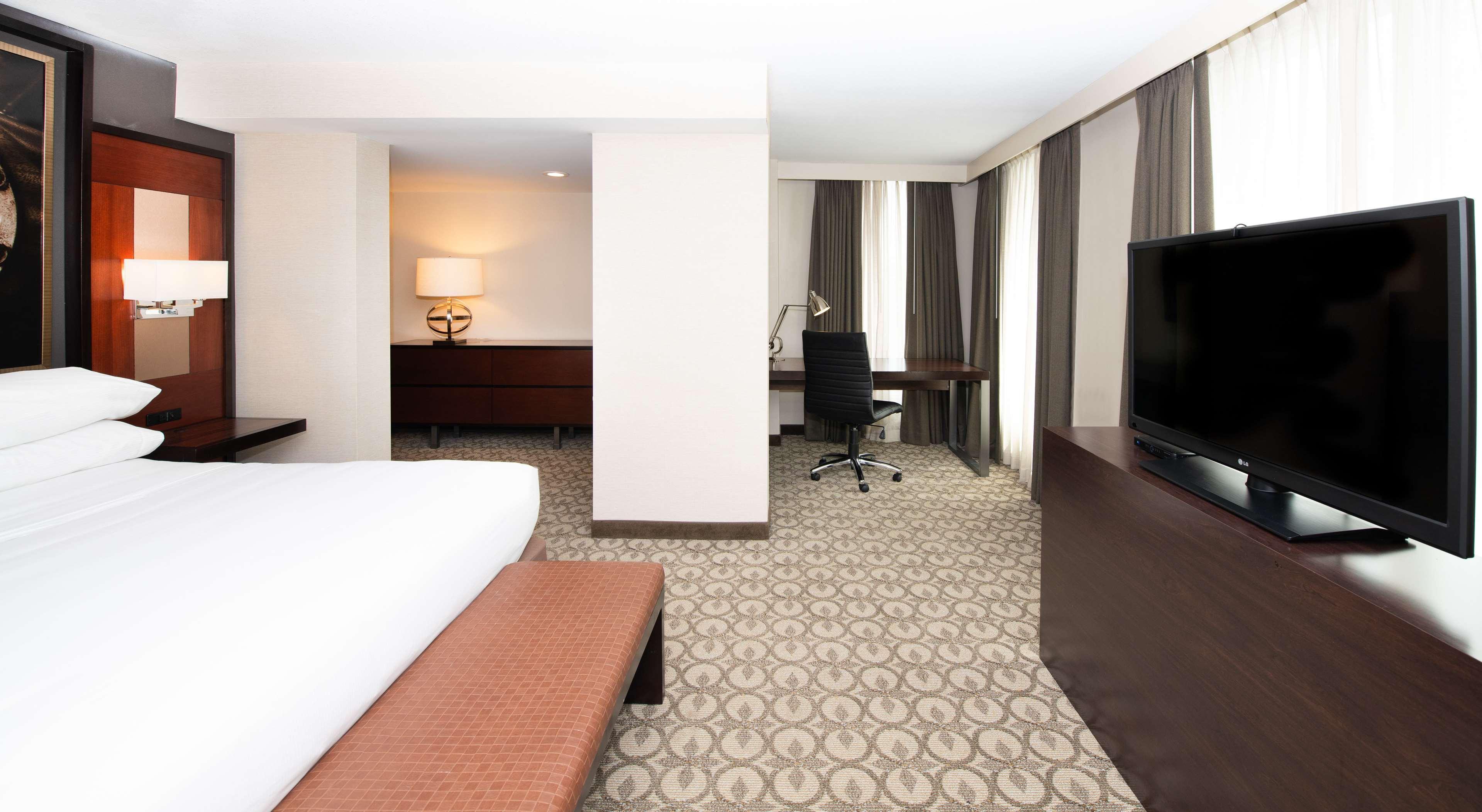 Doubletree Hotel & Suites Charleston Airport Норт-Чарлстон Екстер'єр фото