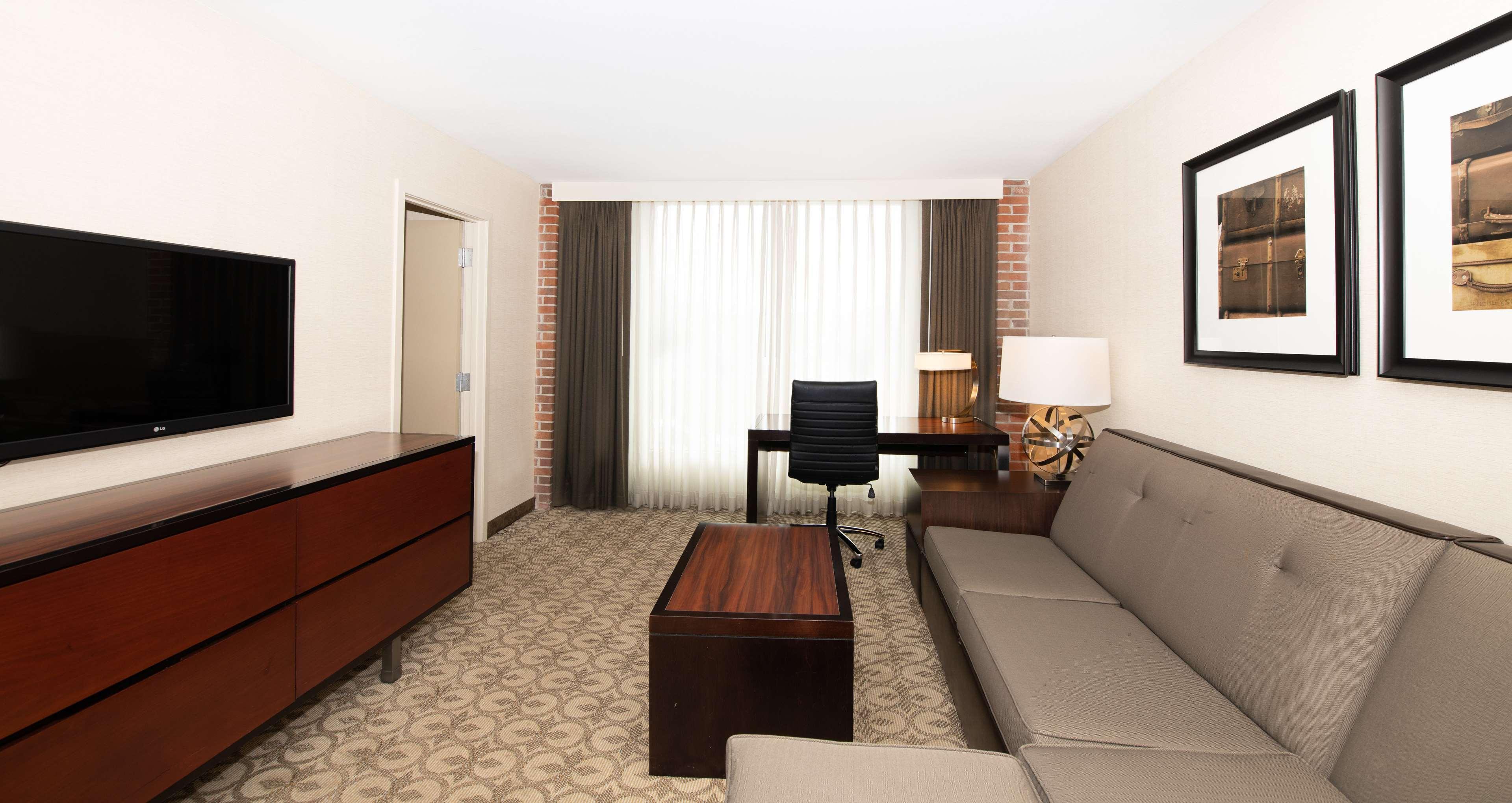 Doubletree Hotel & Suites Charleston Airport Норт-Чарлстон Екстер'єр фото