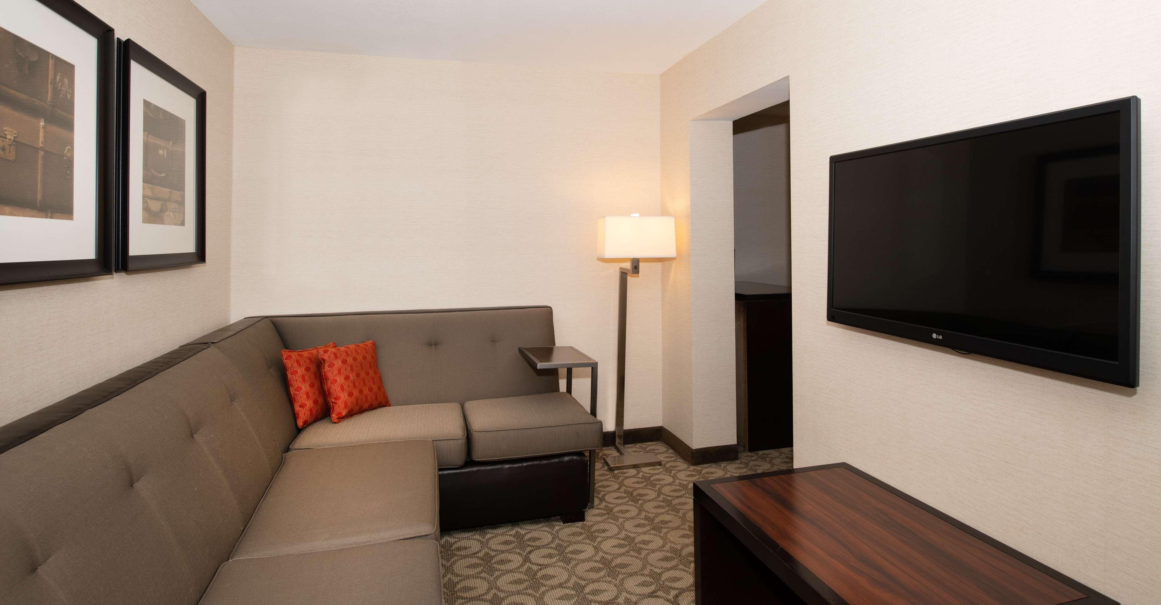Doubletree Hotel & Suites Charleston Airport Норт-Чарлстон Екстер'єр фото